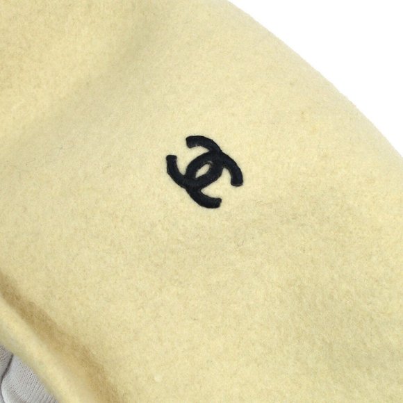 CHANEL CC Logos Hat Beret Ivory Women's Accessories Authentic - Picture 6 of 7